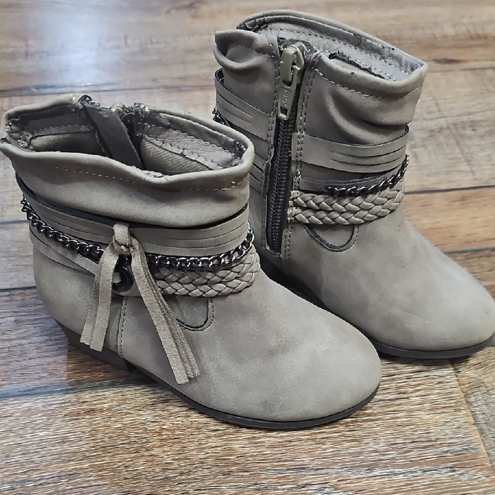 Stylish Kids Boots in Gray Wonder Nation Toddler 8